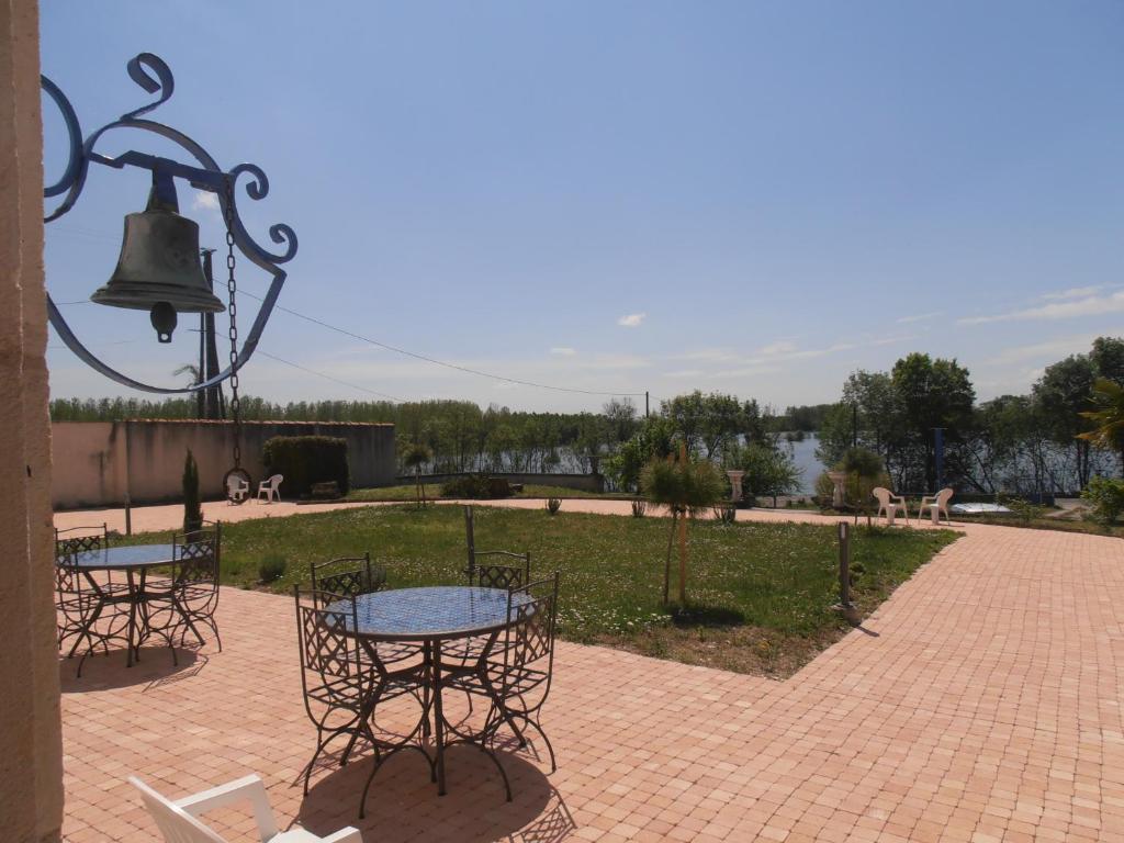 Chateau Sainte Marie Hotel Dompierre-sur-Charente Buitenkant foto