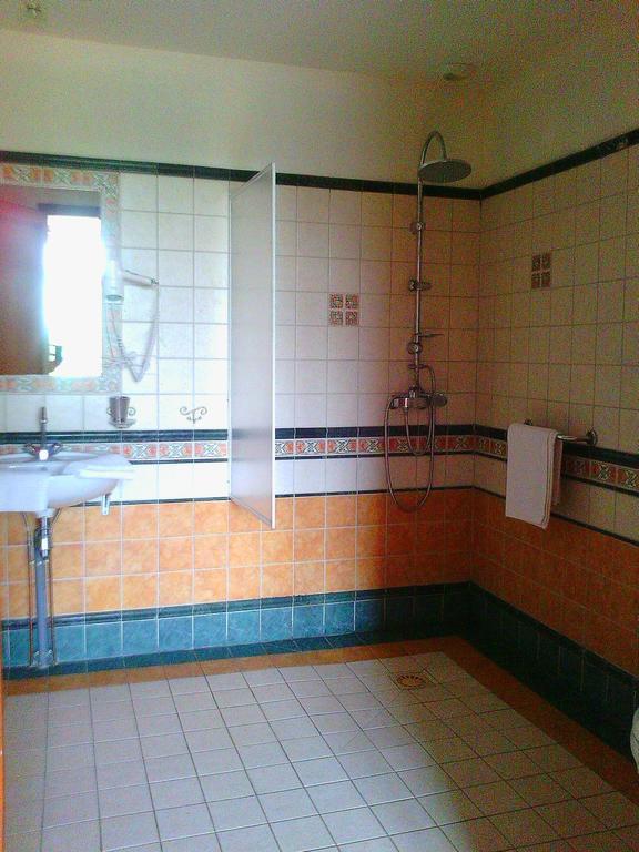 Chateau Sainte Marie Hotel Dompierre-sur-Charente Kamer foto