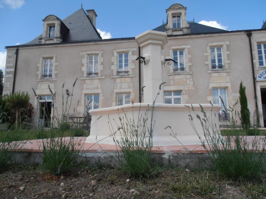 Chateau Sainte Marie Hotel Dompierre-sur-Charente Buitenkant foto