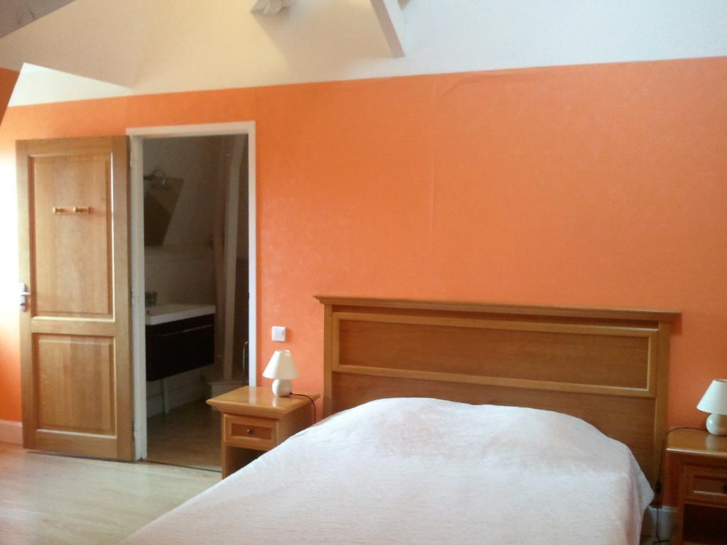 Chateau Sainte Marie Hotel Dompierre-sur-Charente Kamer foto