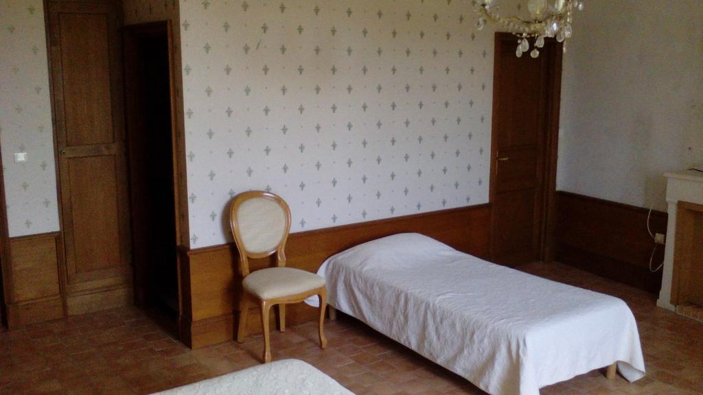 Chateau Sainte Marie Hotel Dompierre-sur-Charente Buitenkant foto