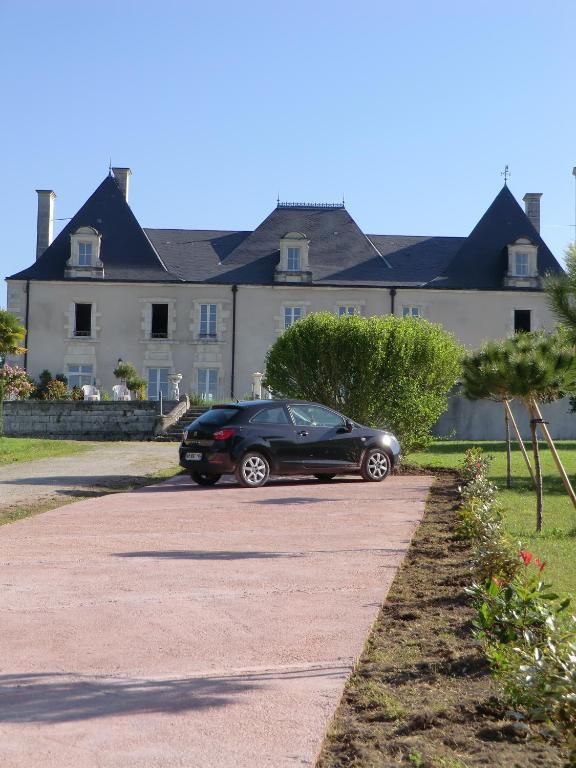 Chateau Sainte Marie Hotel Dompierre-sur-Charente Buitenkant foto