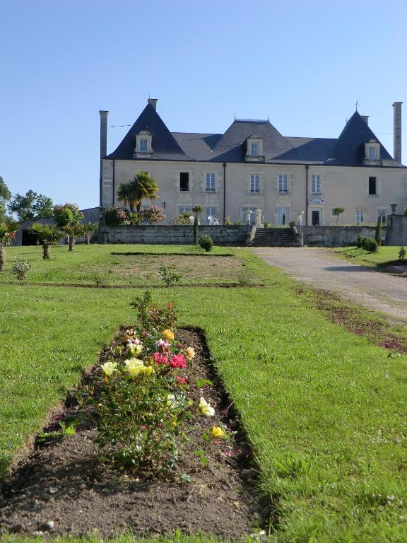 Chateau Sainte Marie Hotel Dompierre-sur-Charente Buitenkant foto